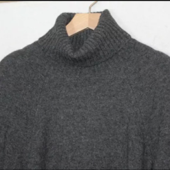 J.crew dark gray turtleneck sweater oversized - Picture 5 of 11